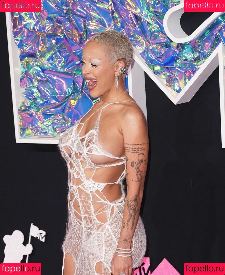 Doja Cat / DojaCat Onlyfans Photo Gallery 