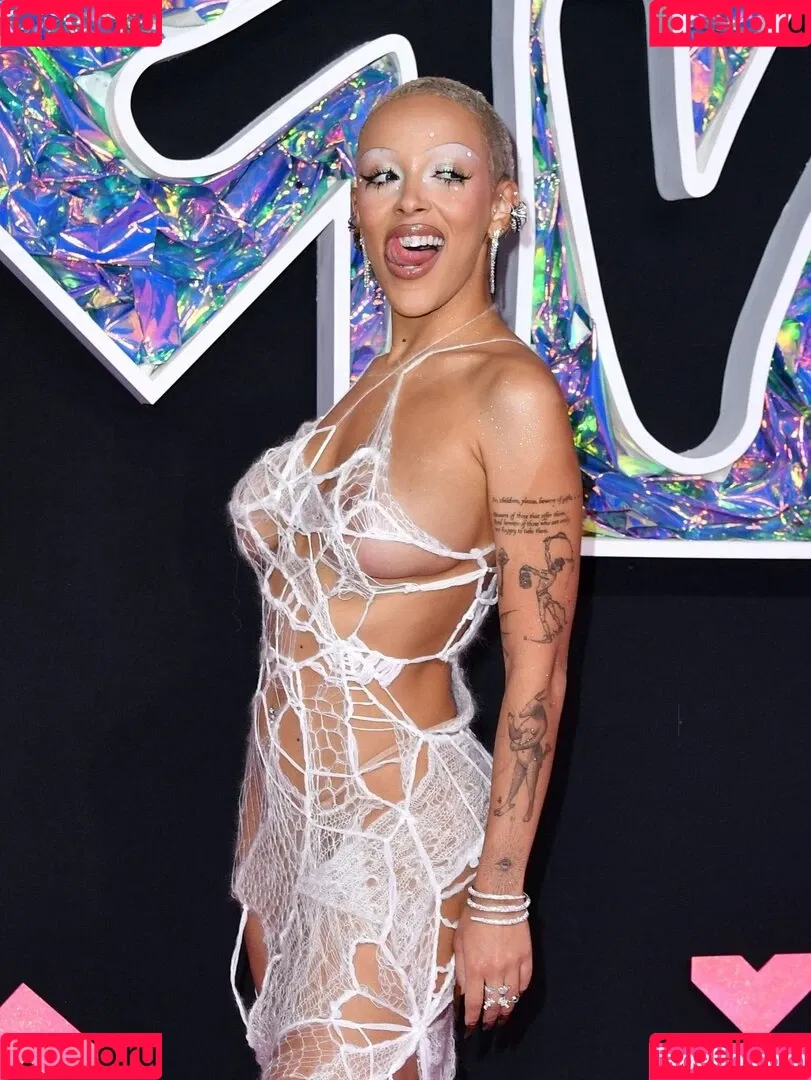 Doja Cat / DojaCat Onlyfans Photo Gallery 