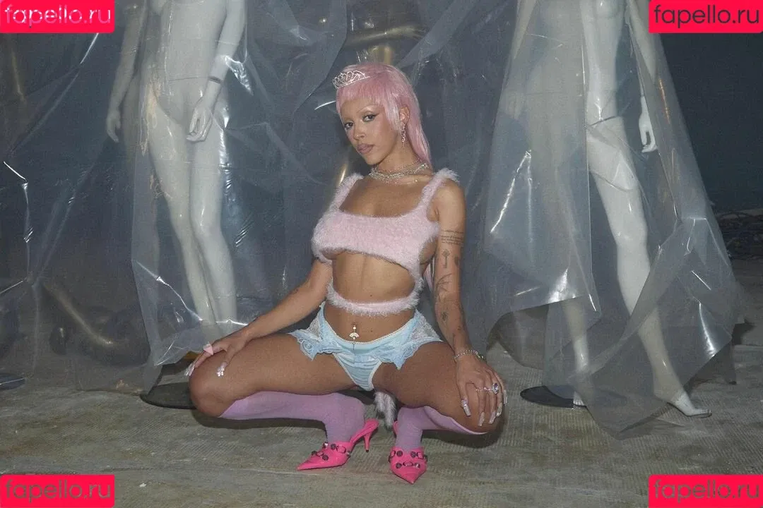 Doja Cat / DojaCat Onlyfans Photo Gallery 