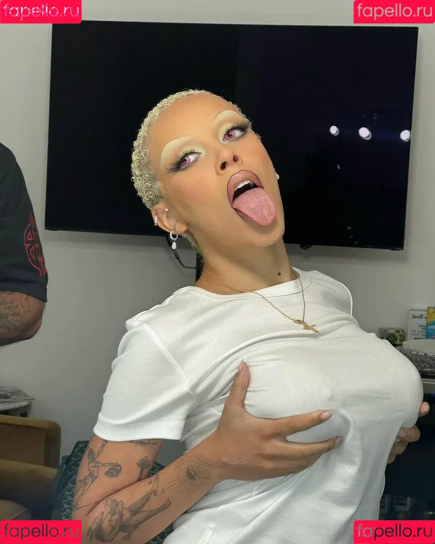 Doja Cat / DojaCat Onlyfans Photo Gallery 