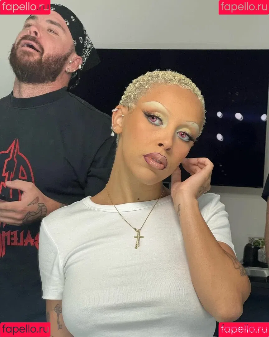 Doja Cat / DojaCat Onlyfans Photo Gallery 