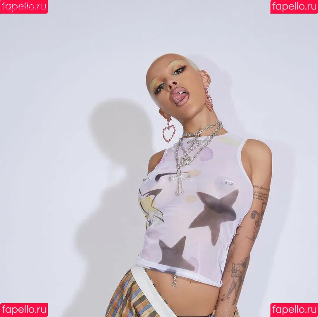 Doja Cat / DojaCat Onlyfans Photo Gallery 