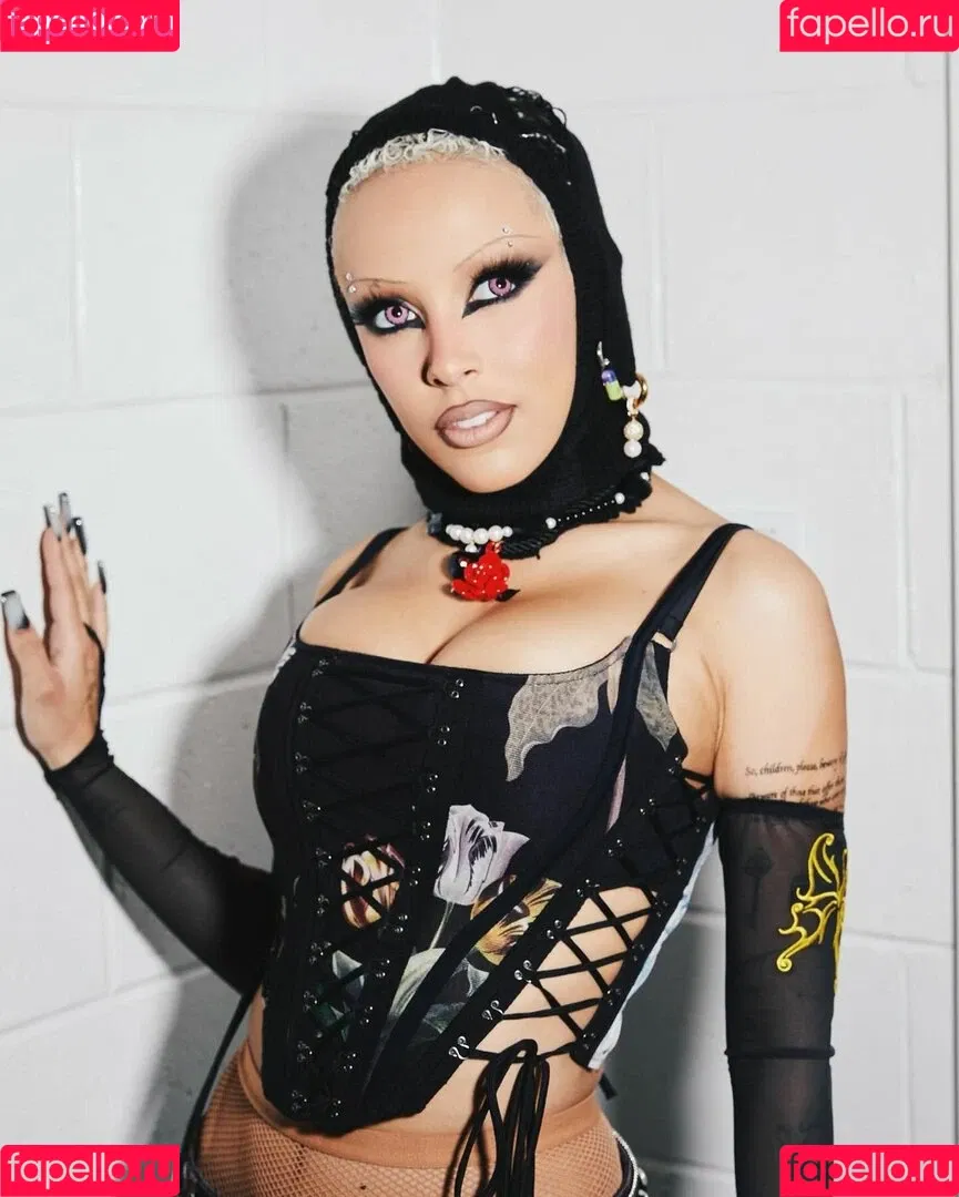 Doja Cat / DojaCat Onlyfans Photo Gallery 