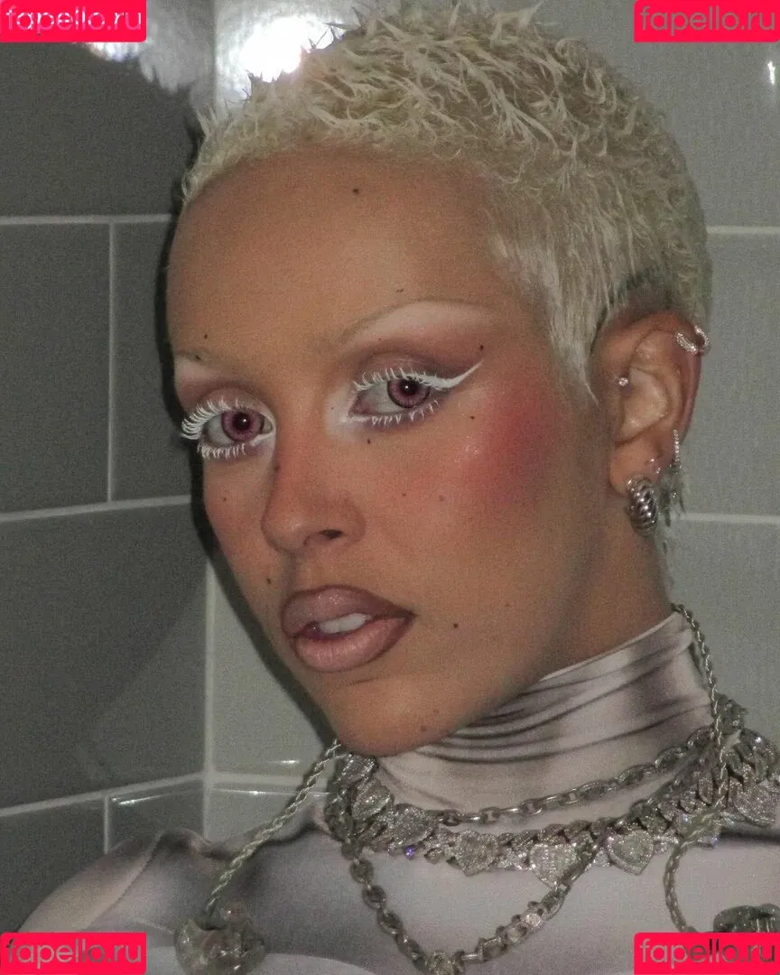 Doja Cat / DojaCat Onlyfans Photo Gallery 