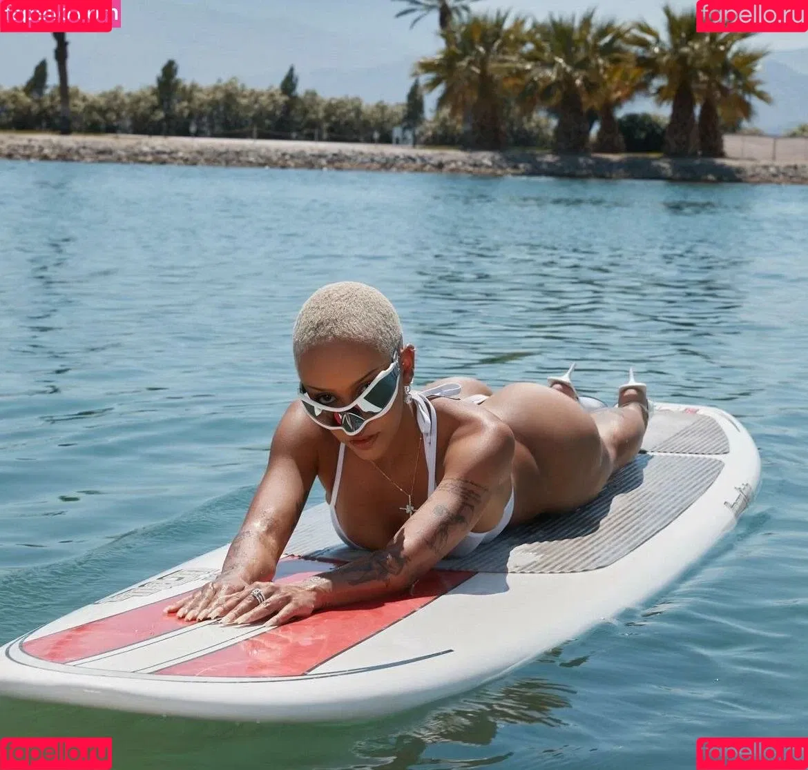 Doja Cat / DojaCat Onlyfans Photo Gallery 