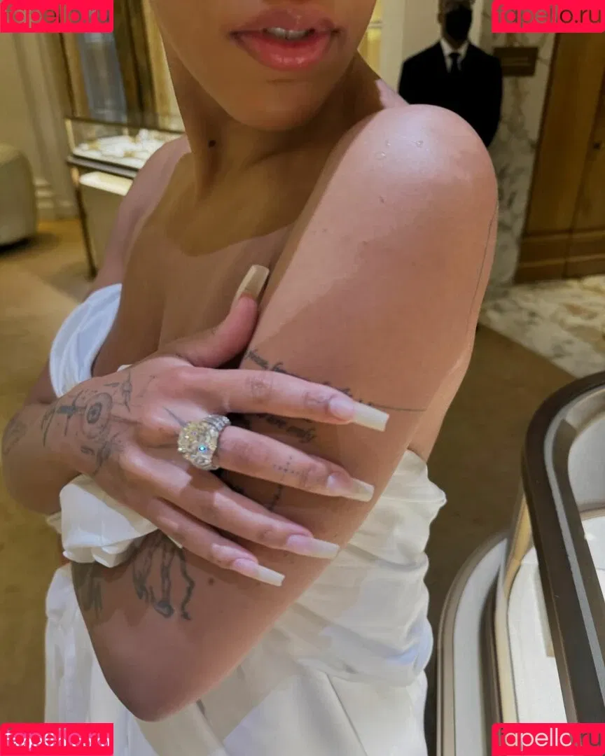 Doja Cat / DojaCat Onlyfans Photo Gallery 