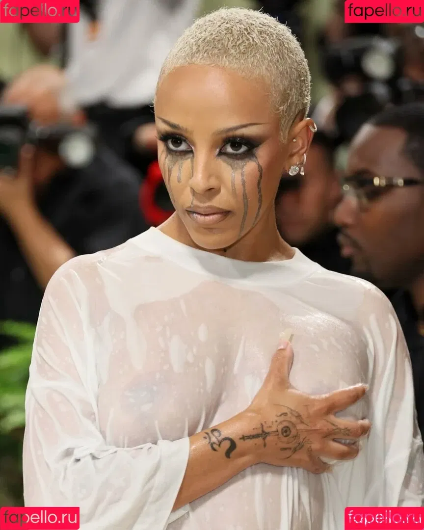 Doja Cat / DojaCat Onlyfans Photo Gallery 