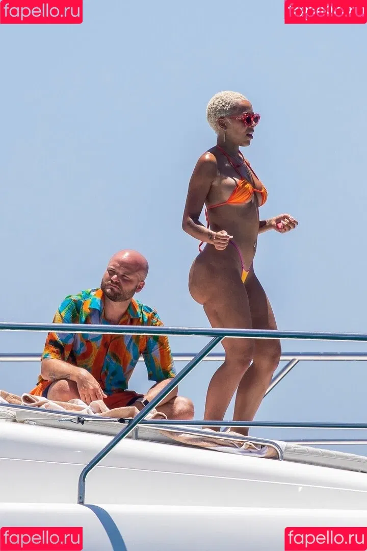 Doja Cat / DojaCat Onlyfans Photo Gallery 
