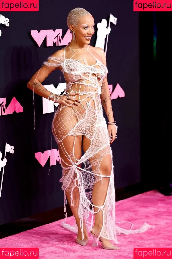 Doja Cat / DojaCat Onlyfans Photo Gallery 