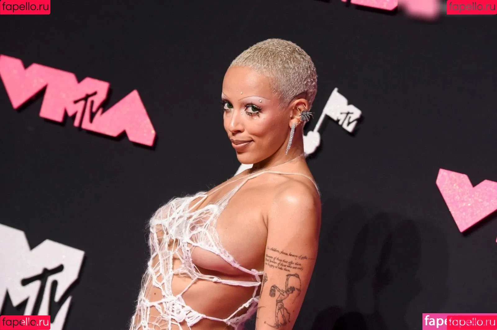 Doja Cat / DojaCat Onlyfans Photo Gallery 