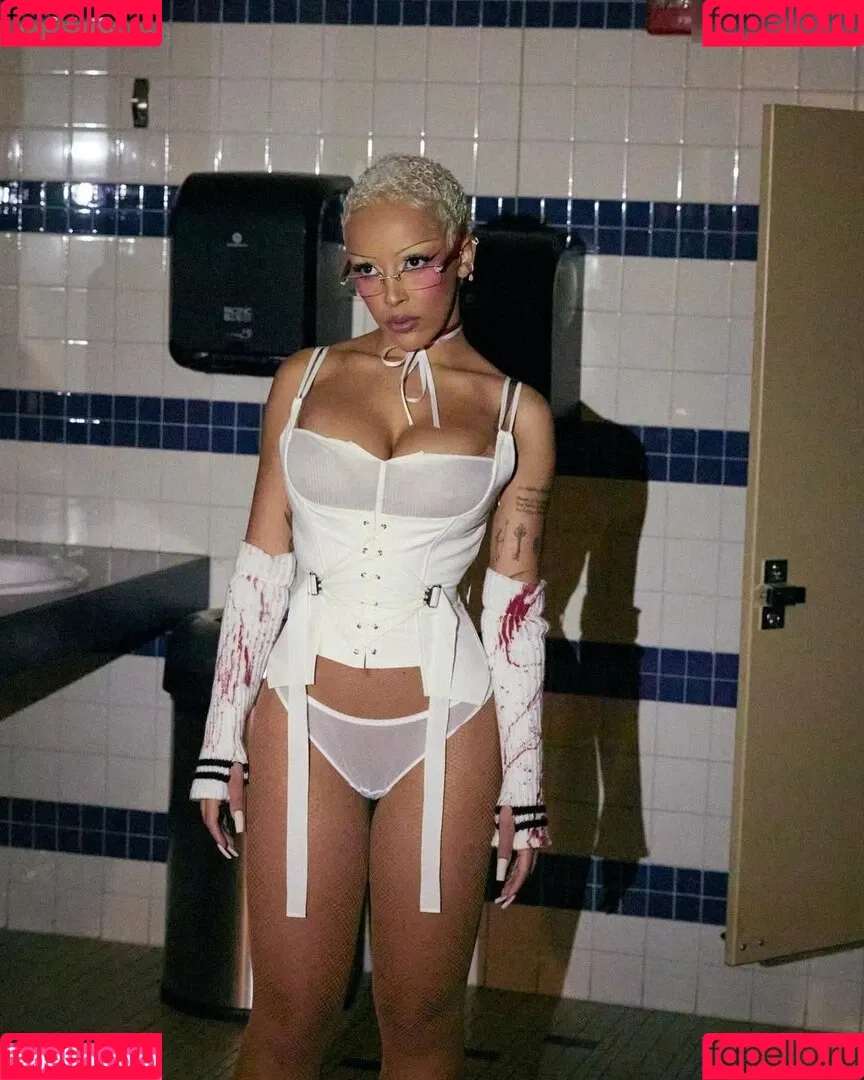 Doja Cat / DojaCat Onlyfans Photo Gallery 