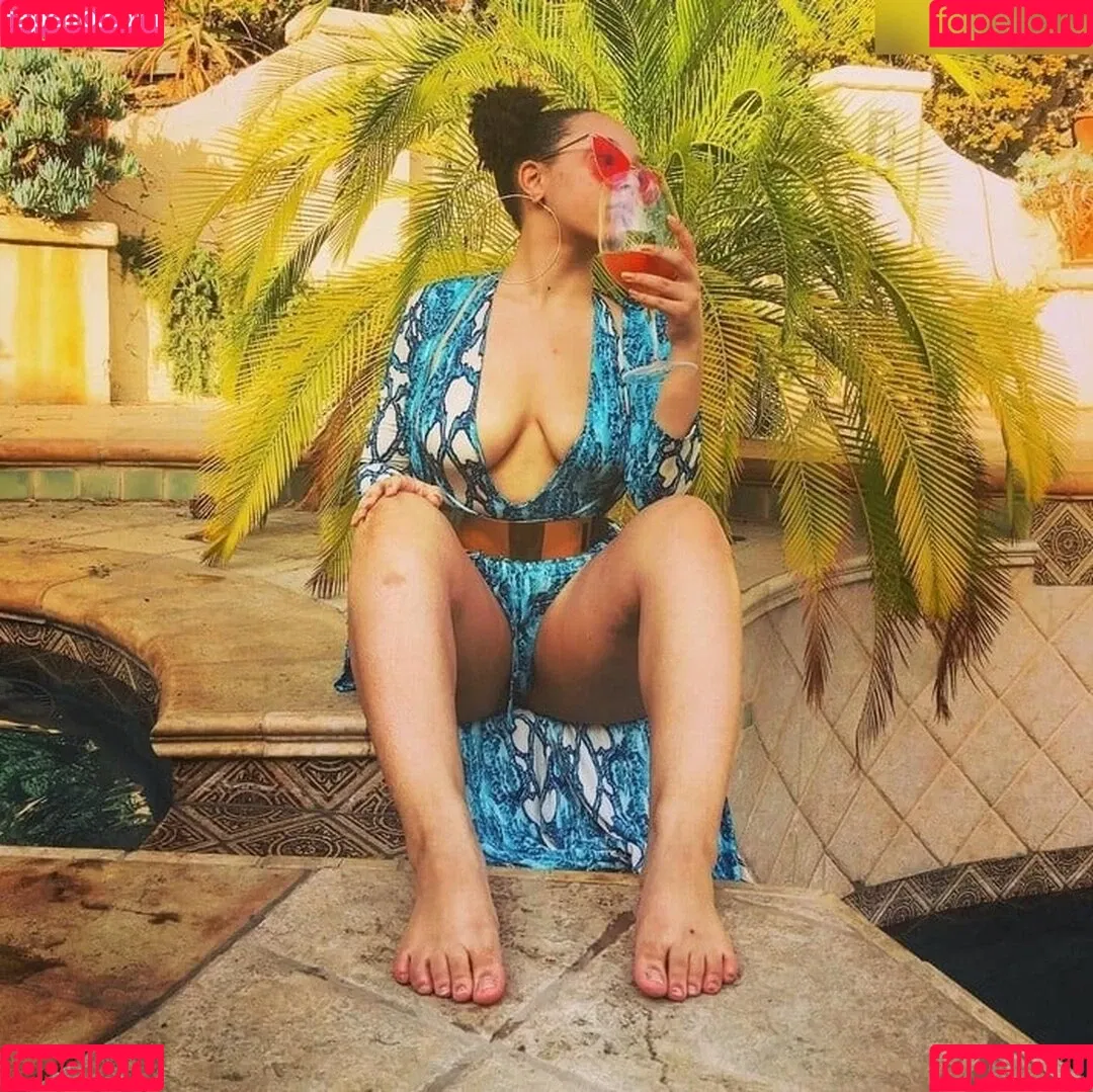Doja Cat / DojaCat Onlyfans Photo Gallery 