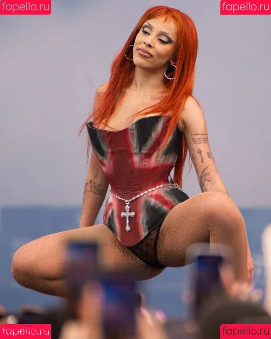 Doja Cat / DojaCat Onlyfans Photo Gallery 