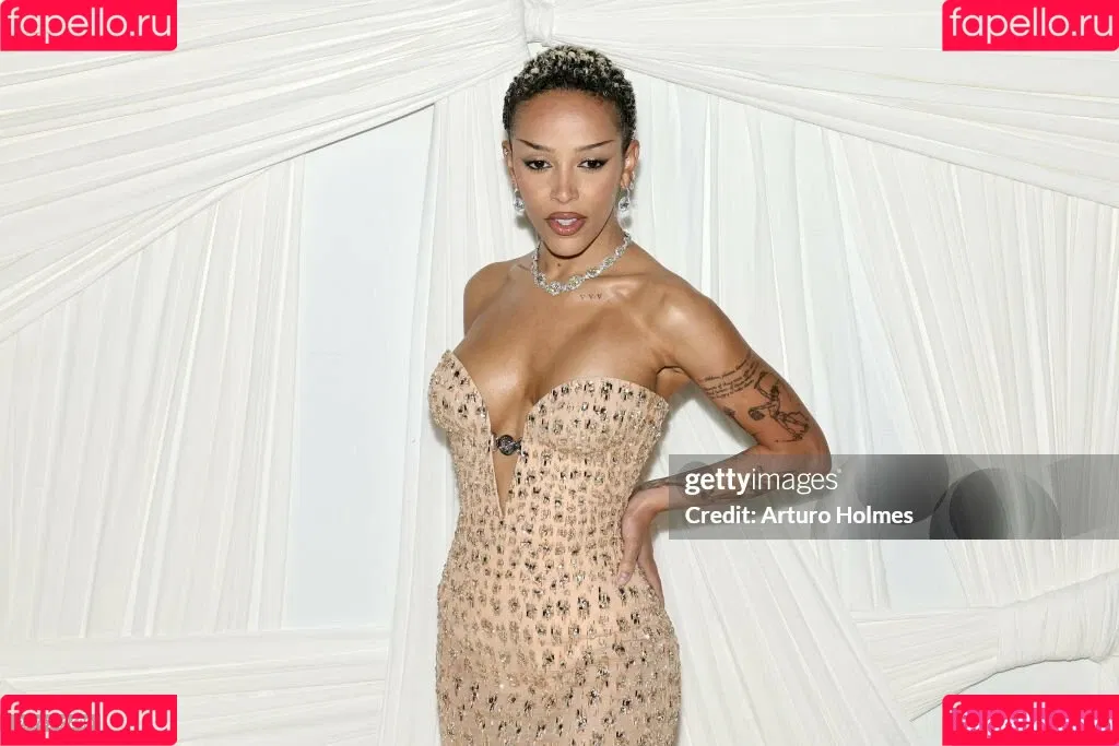 Doja Cat / DojaCat Onlyfans Photo Gallery 