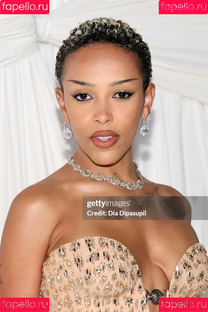 Doja Cat / DojaCat Onlyfans Photo Gallery 