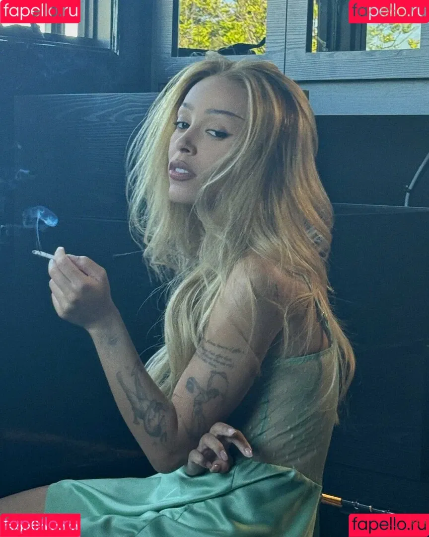 Doja Cat / DojaCat Onlyfans Photo Gallery 