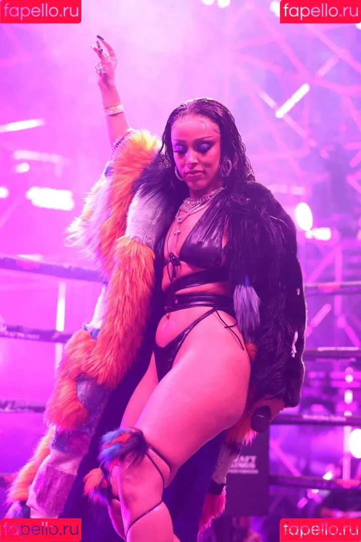 Doja Cat / DojaCat Onlyfans Photo Gallery 