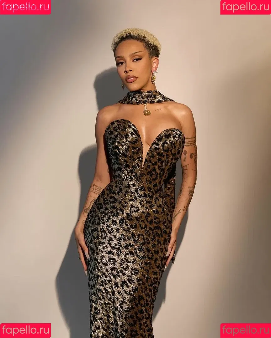 Doja Cat / DojaCat Onlyfans Photo Gallery 