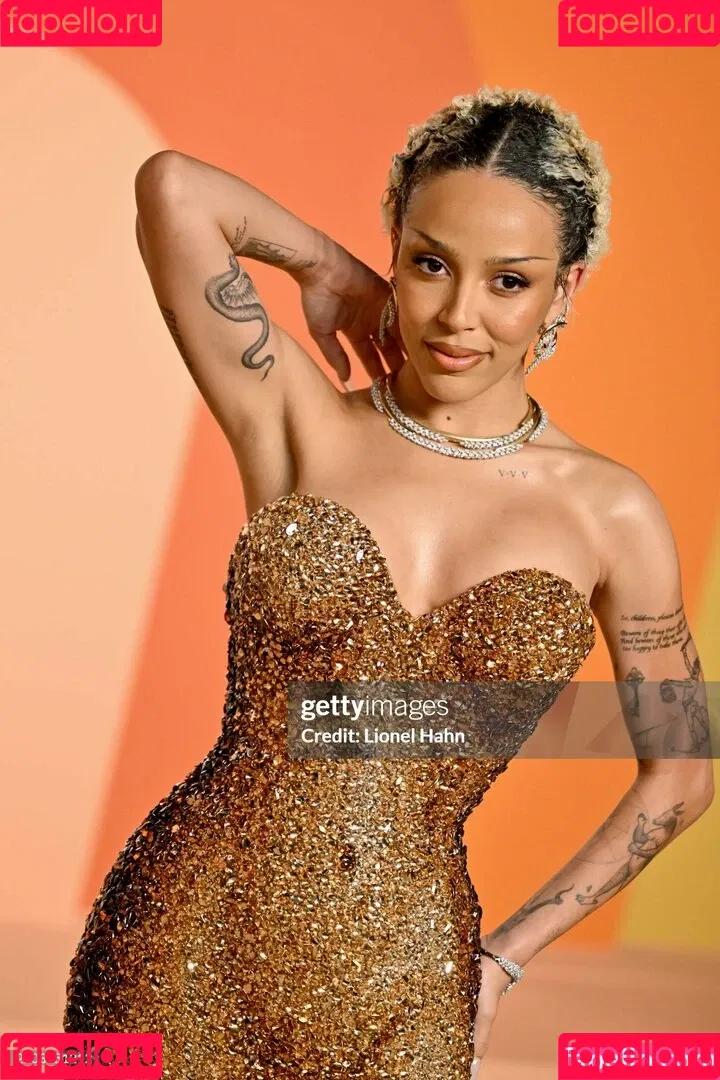 Doja Cat / DojaCat Onlyfans Photo Gallery 