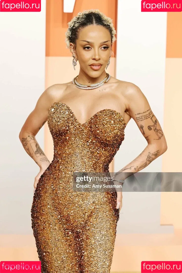 Doja Cat / DojaCat Onlyfans Photo Gallery 