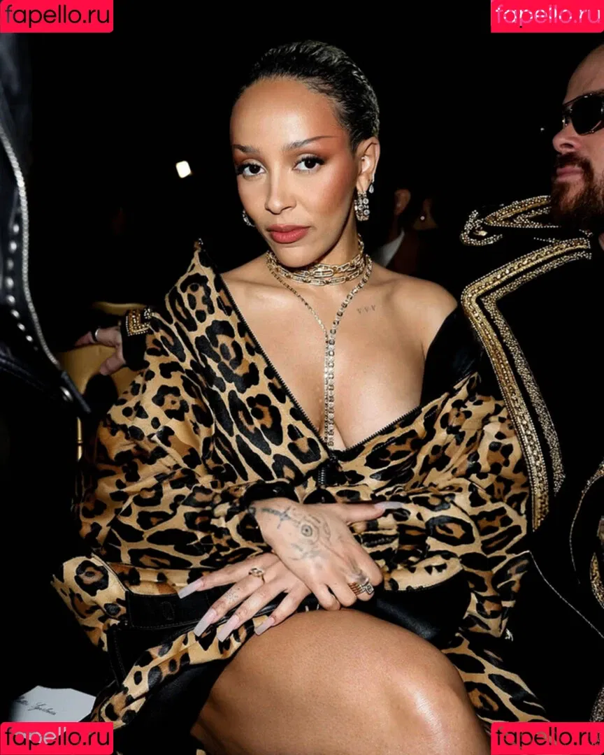 Doja Cat / DojaCat Onlyfans Photo Gallery 
