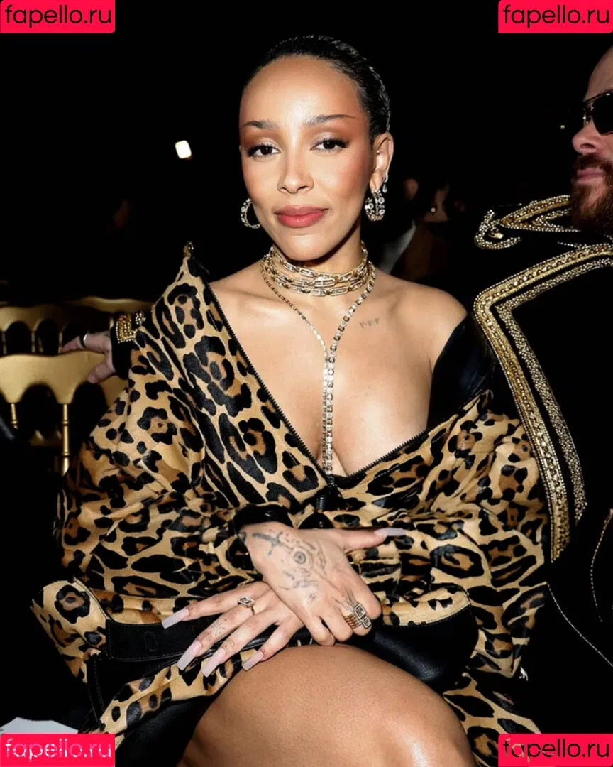 Doja Cat / DojaCat Onlyfans Photo Gallery 