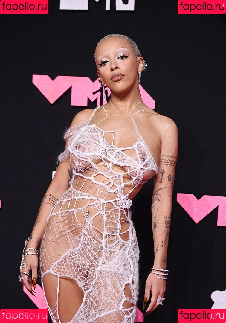 Doja Cat / DojaCat Onlyfans Photo Gallery 