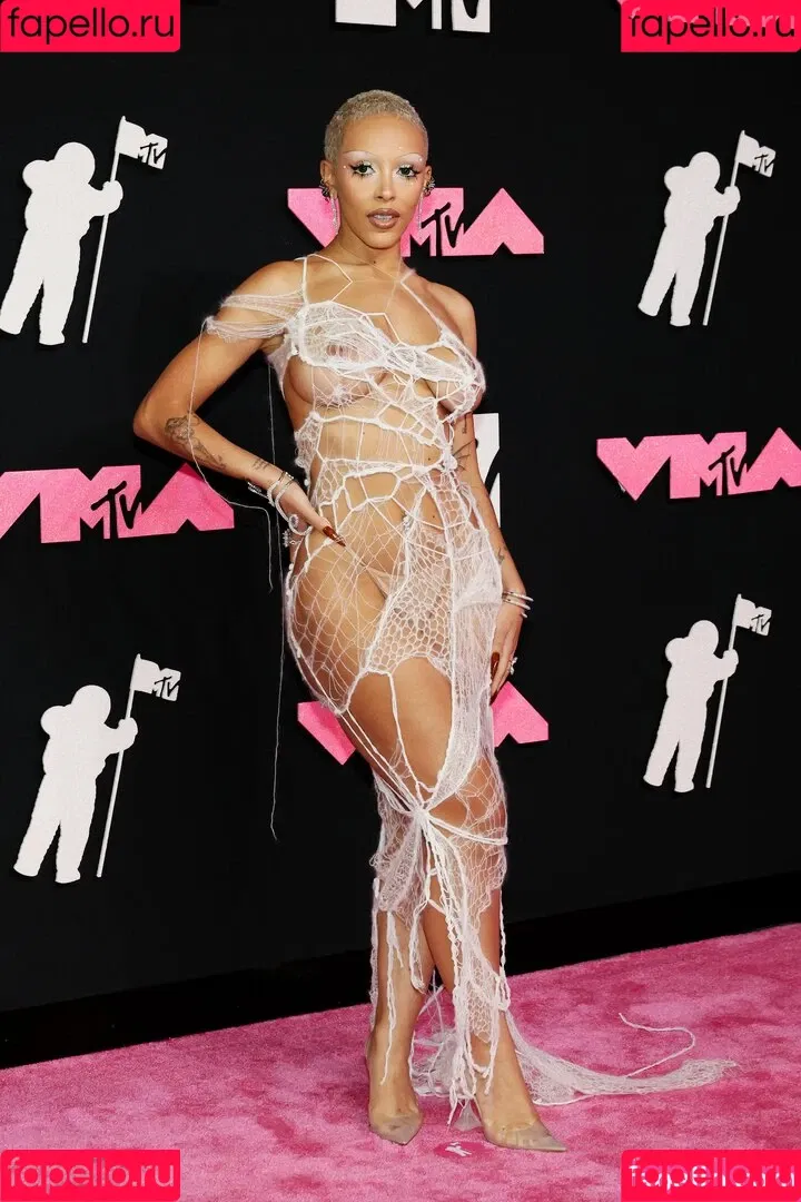 Doja Cat / DojaCat Onlyfans Photo Gallery 