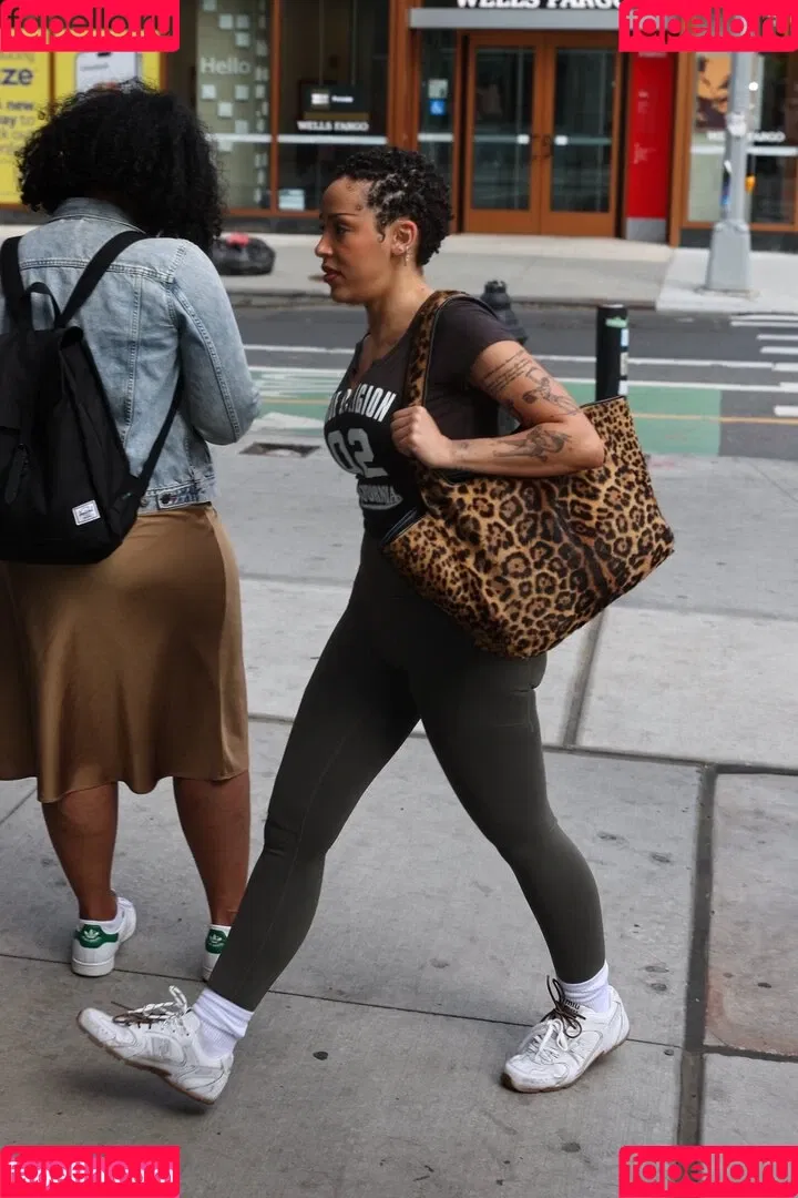 Doja Cat / DojaCat Onlyfans Photo Gallery 