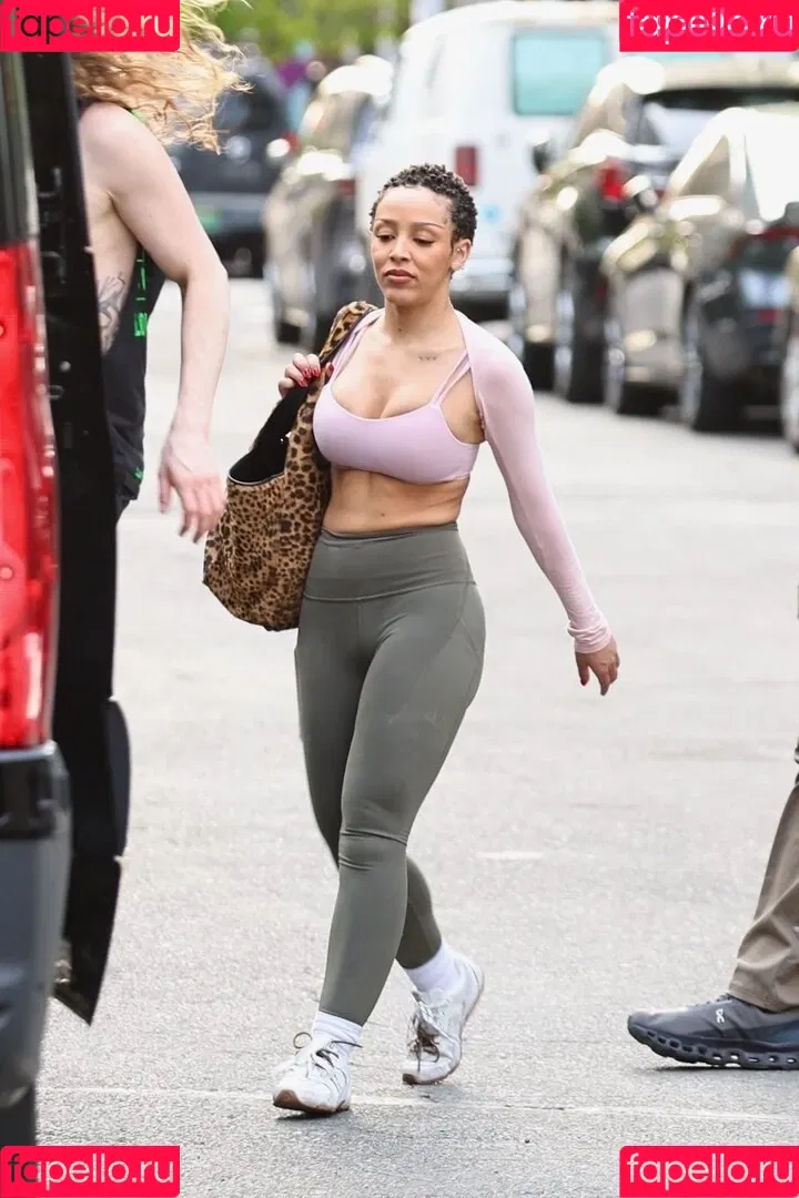 Doja Cat / DojaCat Onlyfans Photo Gallery 