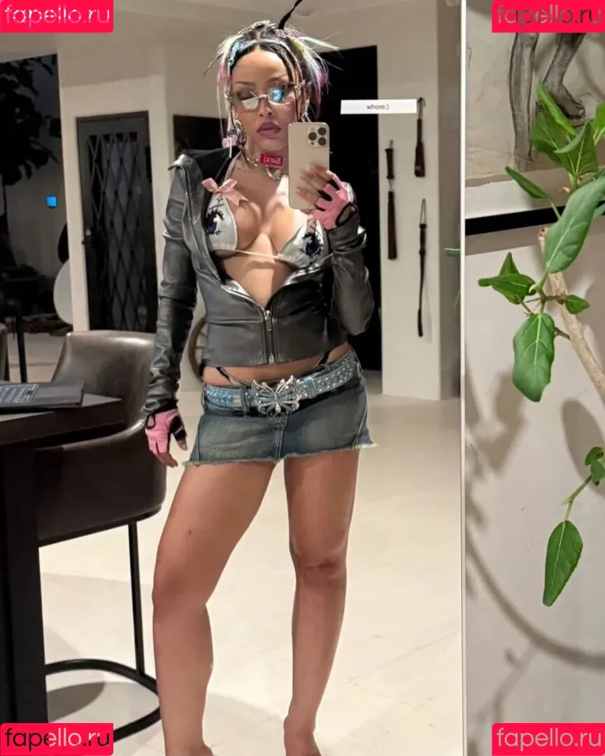 Doja Cat / DojaCat Onlyfans Photo Gallery 