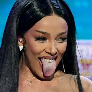 Doja Cat / DojaCat Onlyfans Photo Gallery 