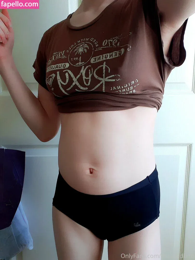 astuffedbirb / birdyinstagram Onlyfans Photo Gallery 