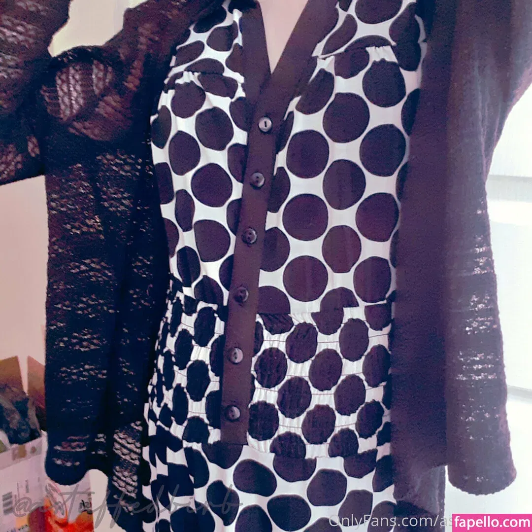 astuffedbirb / birdyinstagram Onlyfans Photo Gallery 