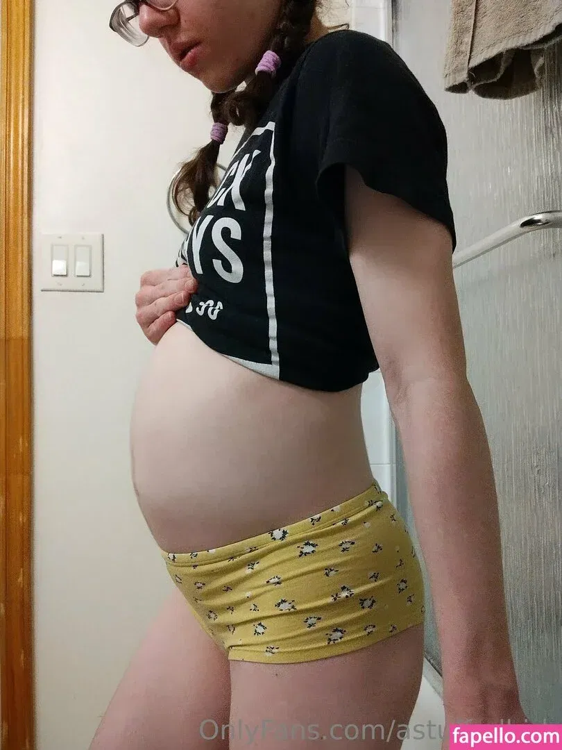 astuffedbirb / birdyinstagram Onlyfans Photo Gallery 