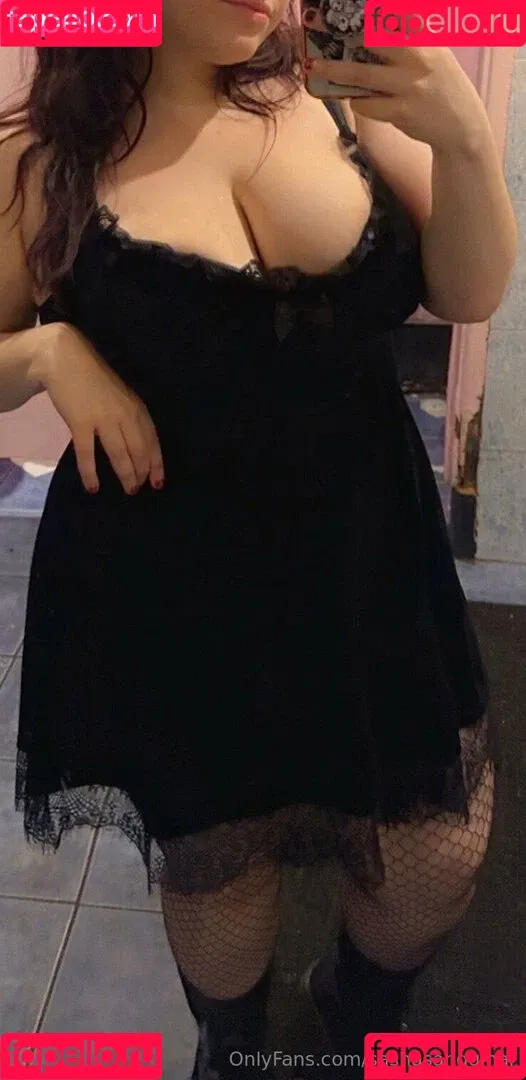 sasha.sanguinar / sashasanguinar Onlyfans Photo Gallery 