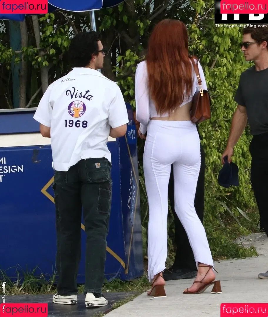 Sophie Turner / sexysophieturner / sophiet Onlyfans Photo Gallery 