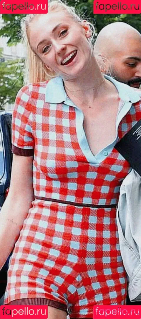 Sophie Turner / sexysophieturner / sophiet Onlyfans Photo Gallery 