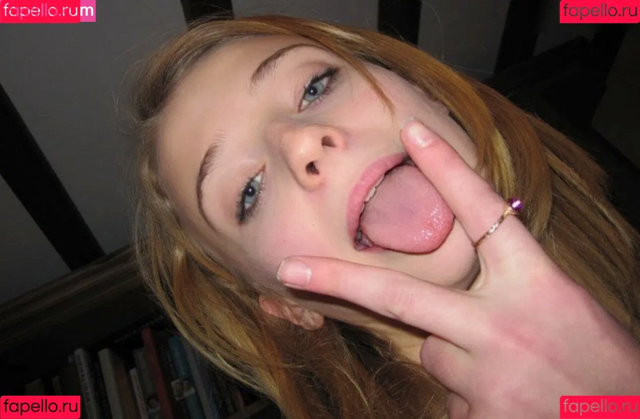 Sophie Turner / sexysophieturner / sophiet Onlyfans Photo Gallery 