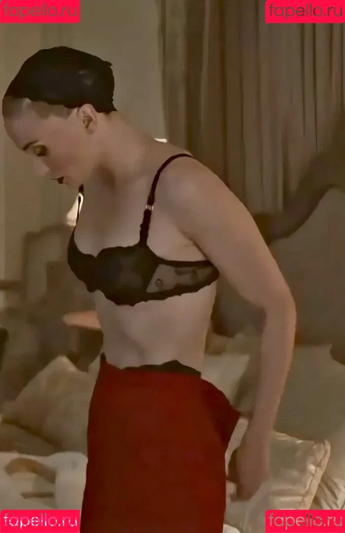 Sophie Turner / sexysophieturner / sophiet Onlyfans Photo Gallery 