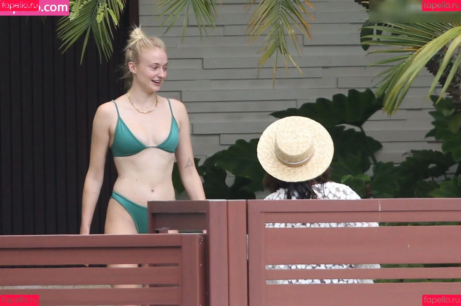 Sophie Turner / sexysophieturner / sophiet Onlyfans Photo Gallery 