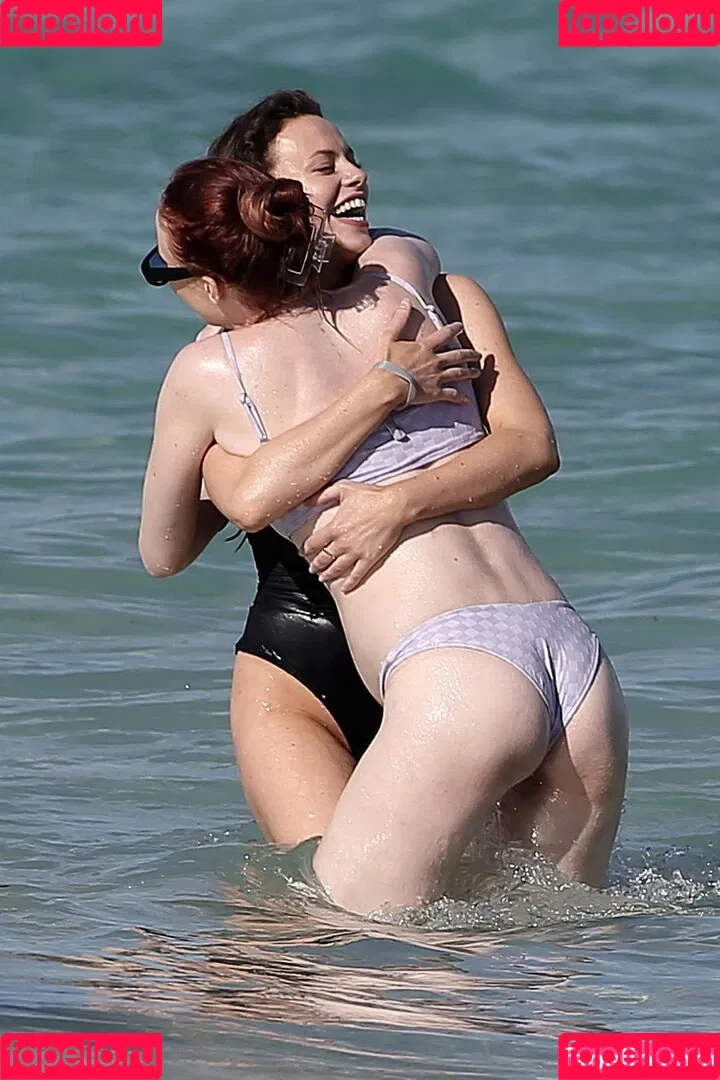 Sophie Turner / sexysophieturner / sophiet Onlyfans Photo Gallery 