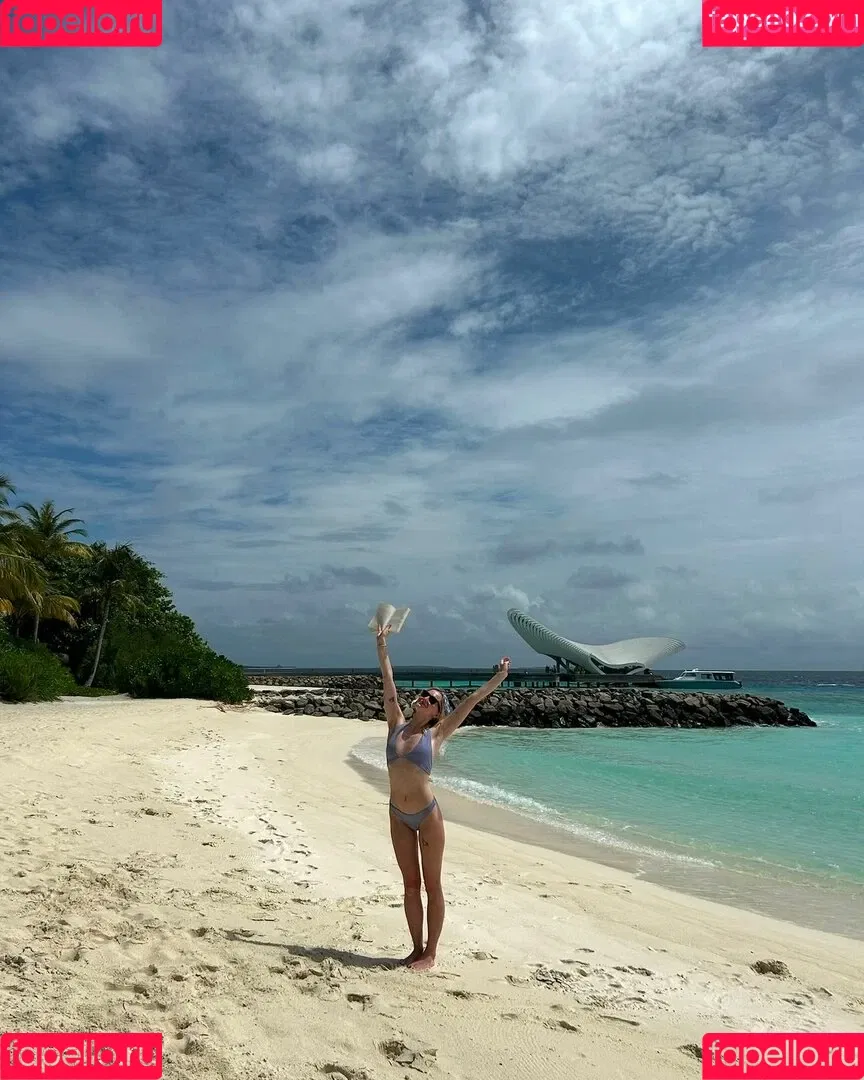 Sophie Turner / sexysophieturner / sophiet Onlyfans Photo Gallery 
