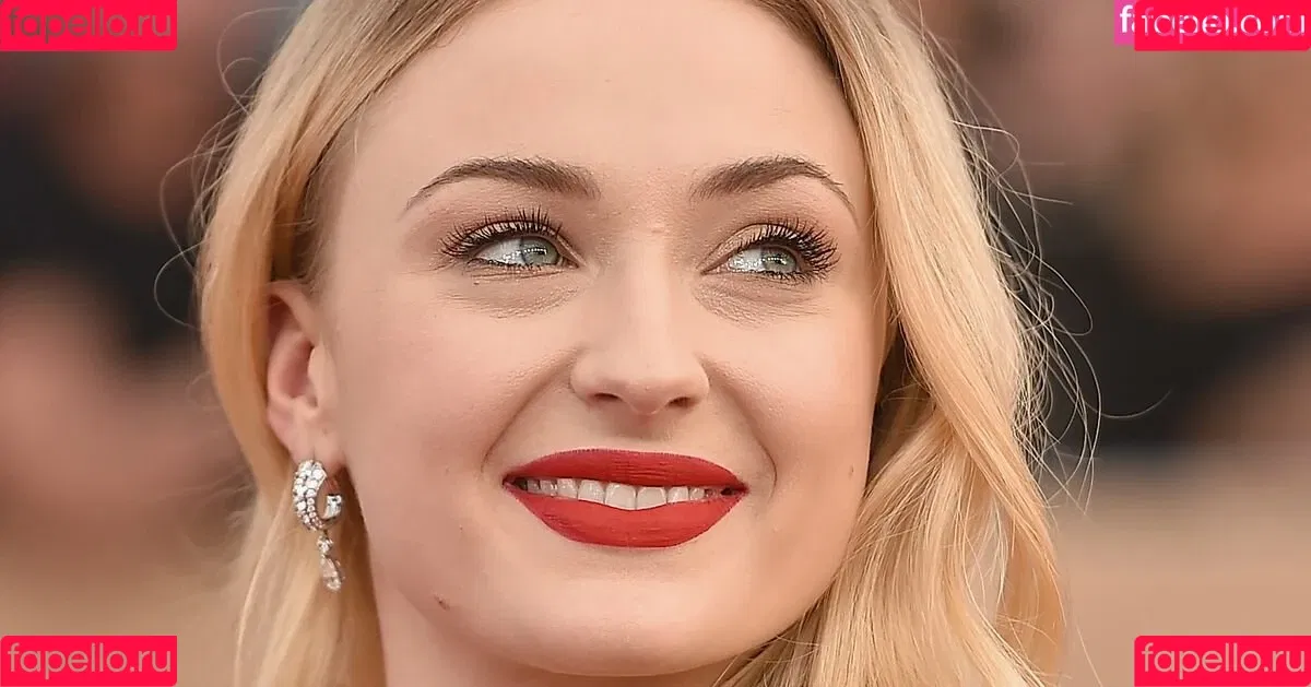 Sophie Turner / sexysophieturner / sophiet Onlyfans Photo Gallery 