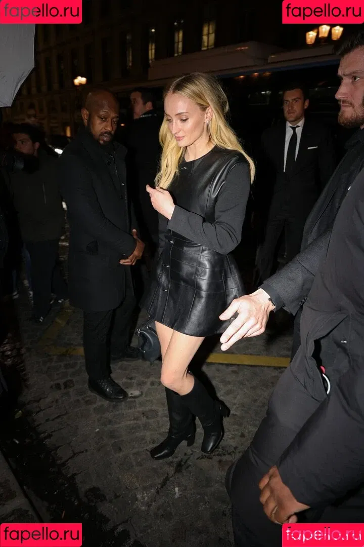 Sophie Turner / sexysophieturner / sophiet Onlyfans Photo Gallery 