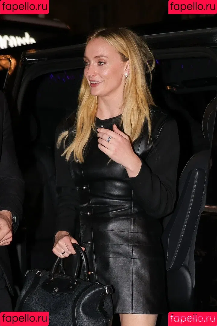 Sophie Turner / sexysophieturner / sophiet Onlyfans Photo Gallery 