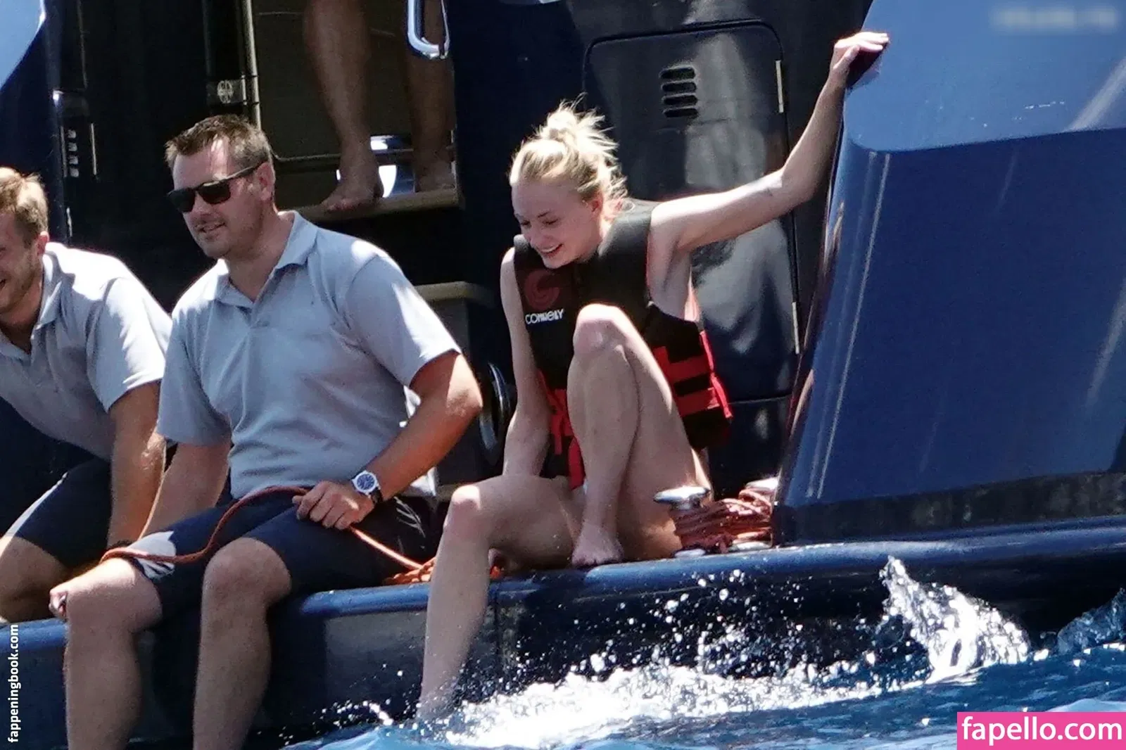 Sophie Turner / sexysophieturner / sophiet Onlyfans Photo Gallery 