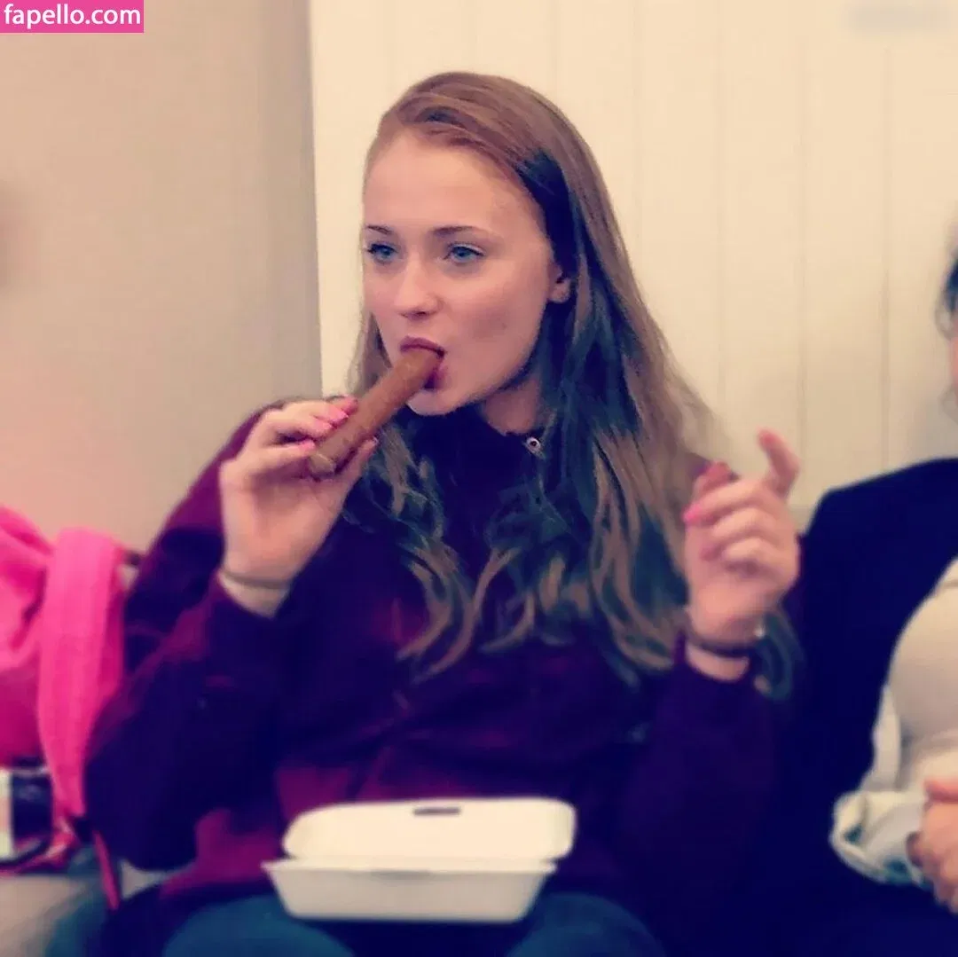 Sophie Turner / sexysophieturner / sophiet Onlyfans Photo Gallery 