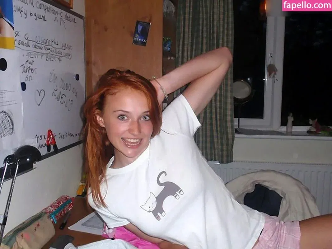 Sophie Turner / sexysophieturner / sophiet Onlyfans Photo Gallery 