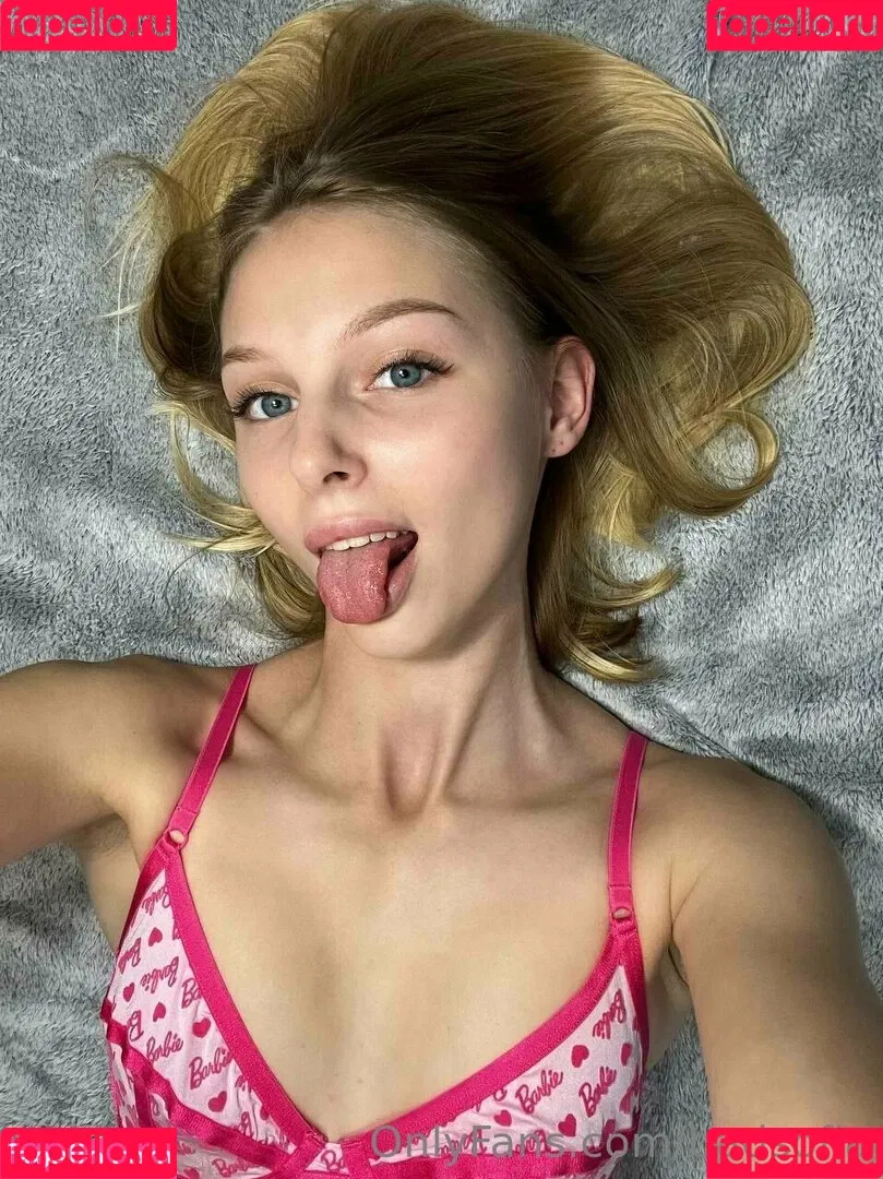 badsofiaaa / badsophia Onlyfans Photo Gallery 